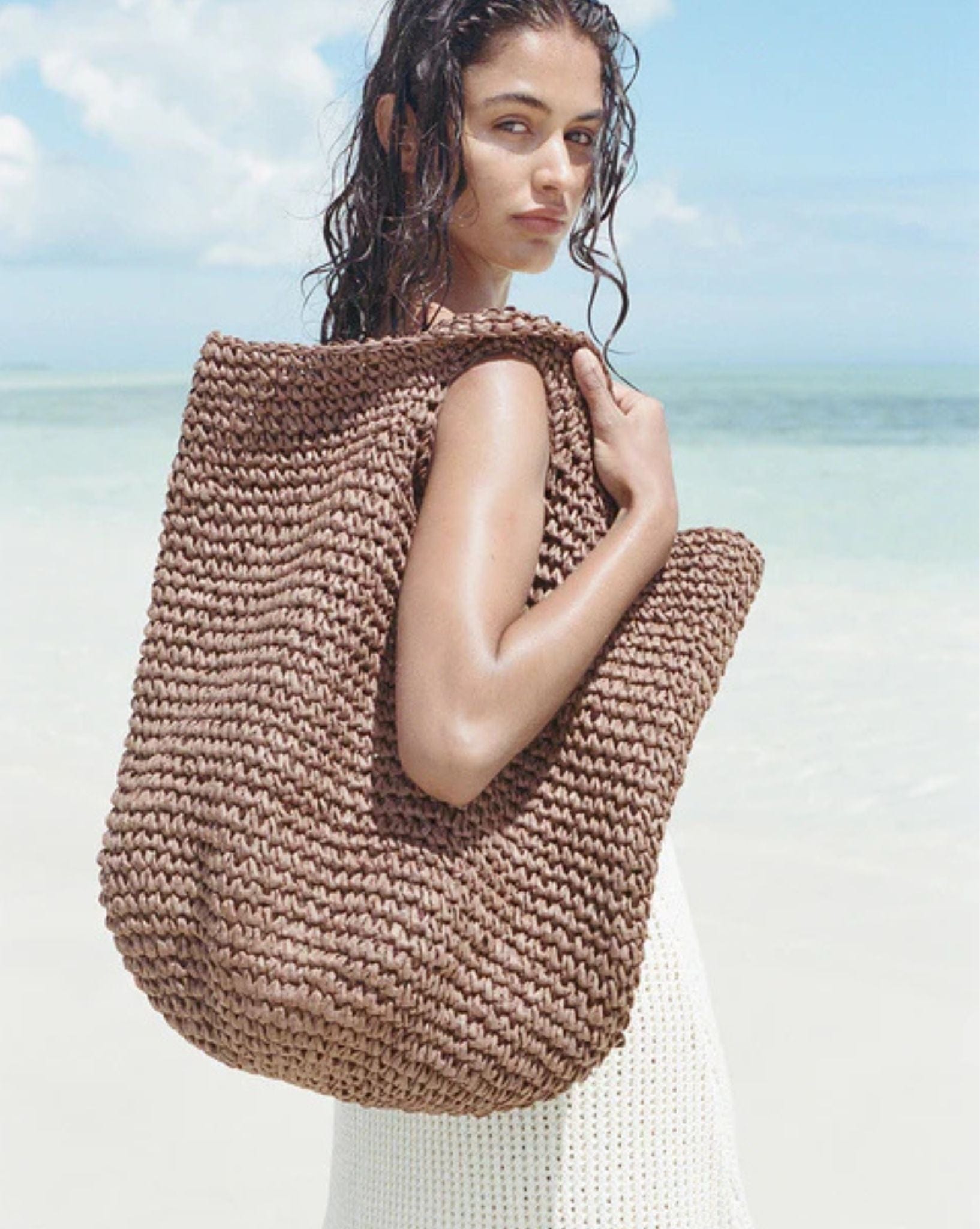 Zulu & Zephyr Round Straw Bag - Walnut