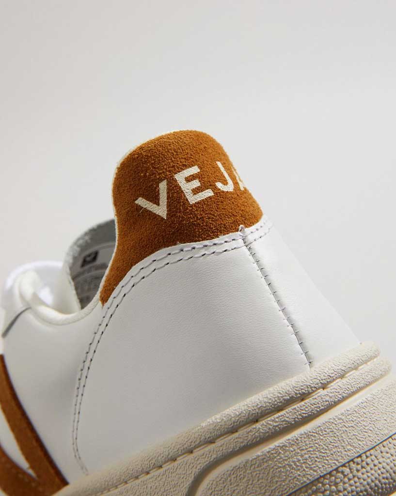 Veja V-10 Leather - Extra White/Camel