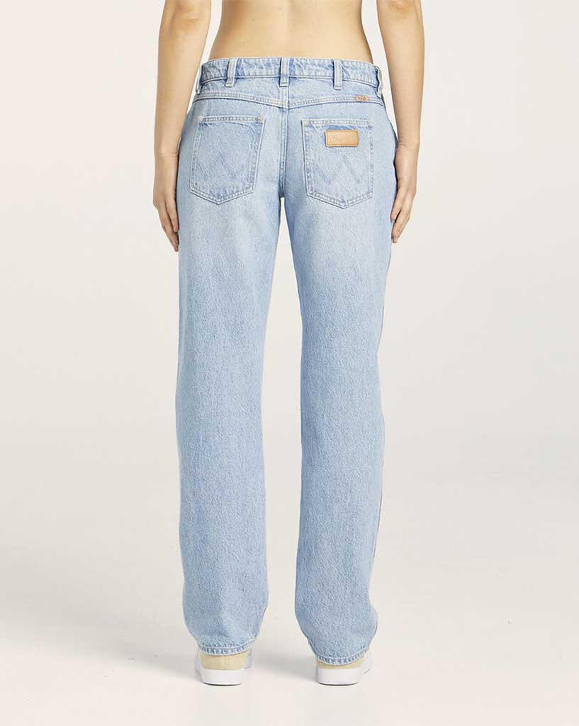 Wrangler Low Rise Claudia Straight-  Blue Stardust